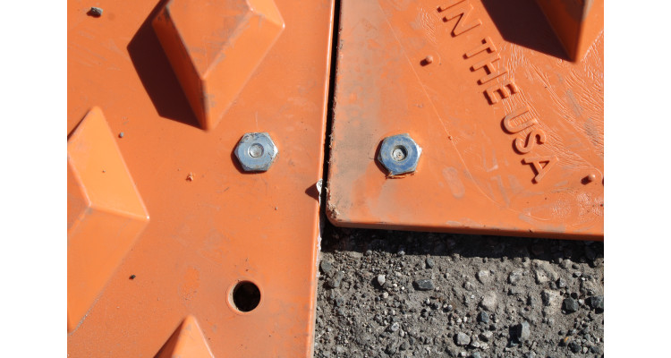 2-Way DiamondTrack Connector (incl. Bolts & Washers)