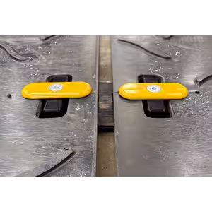 EuroTrak 2-way hi-vis connector - Twist lock install eurotrak HD